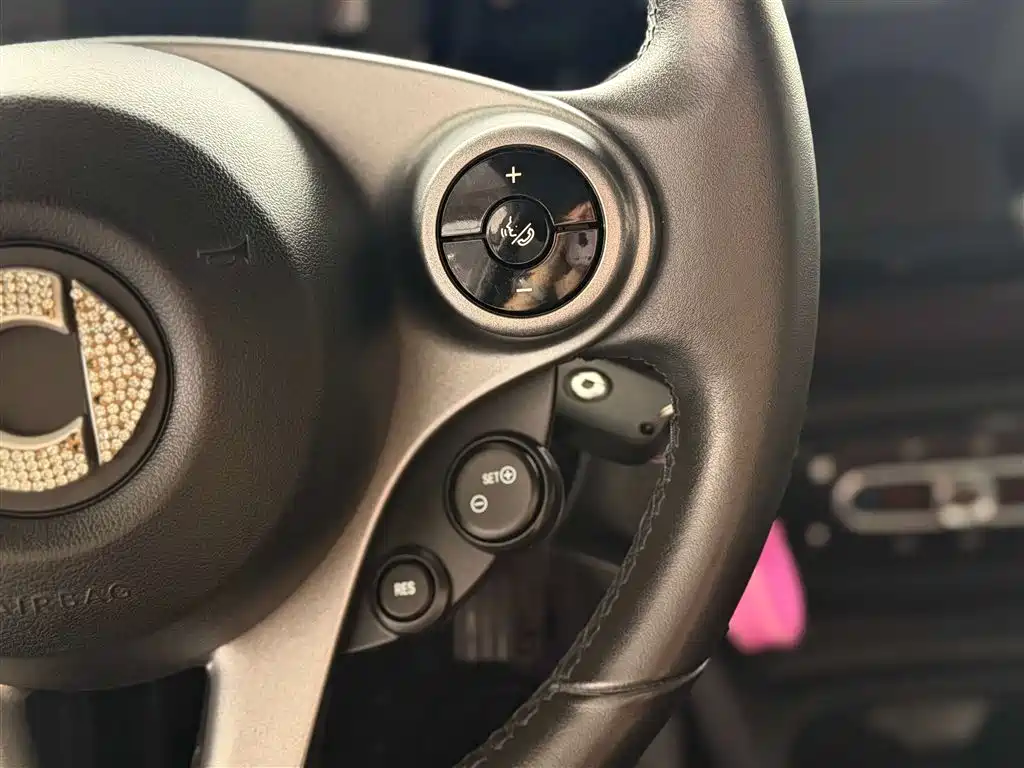 smart forfour 2018 0.9T 66kW Pioneer Edition