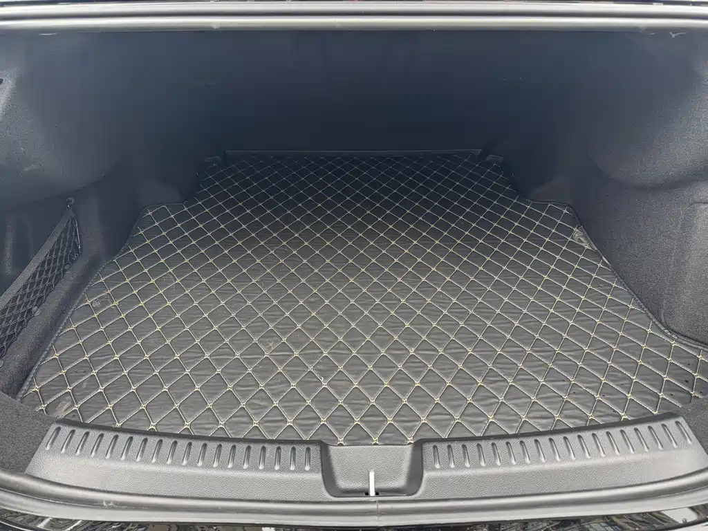 Mercedes-Benz E-Class 2024 E 300 L Fashion Edition