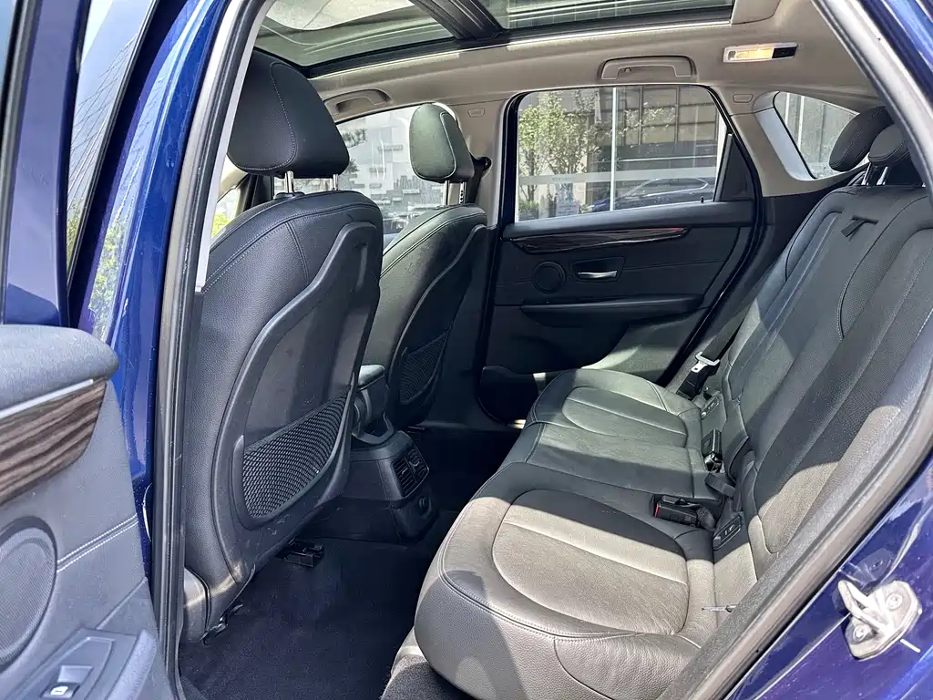 BMW 2 Series Active Tourer 2014 220i Luxury Design Package