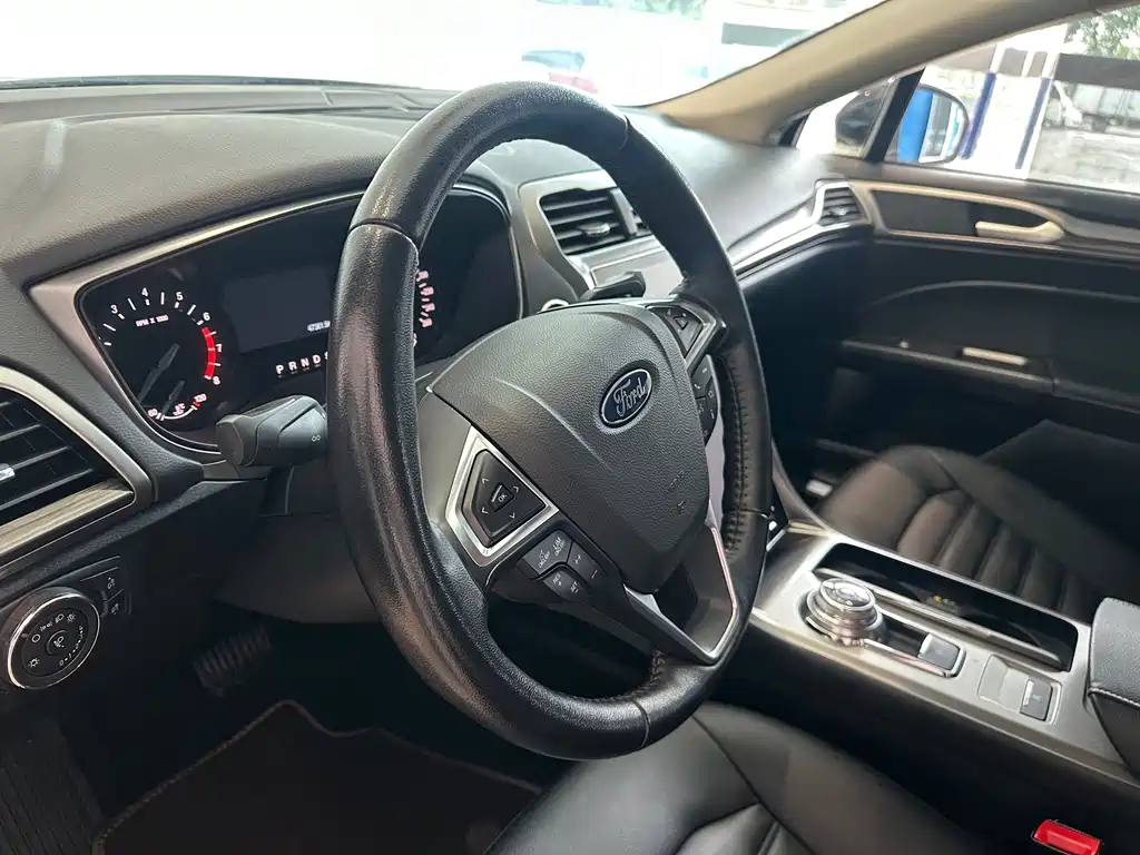 Ford Mondeo 2020 EcoBoost 200 Fashion Edition
