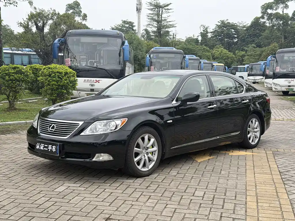 Lexus LS 2006 460L