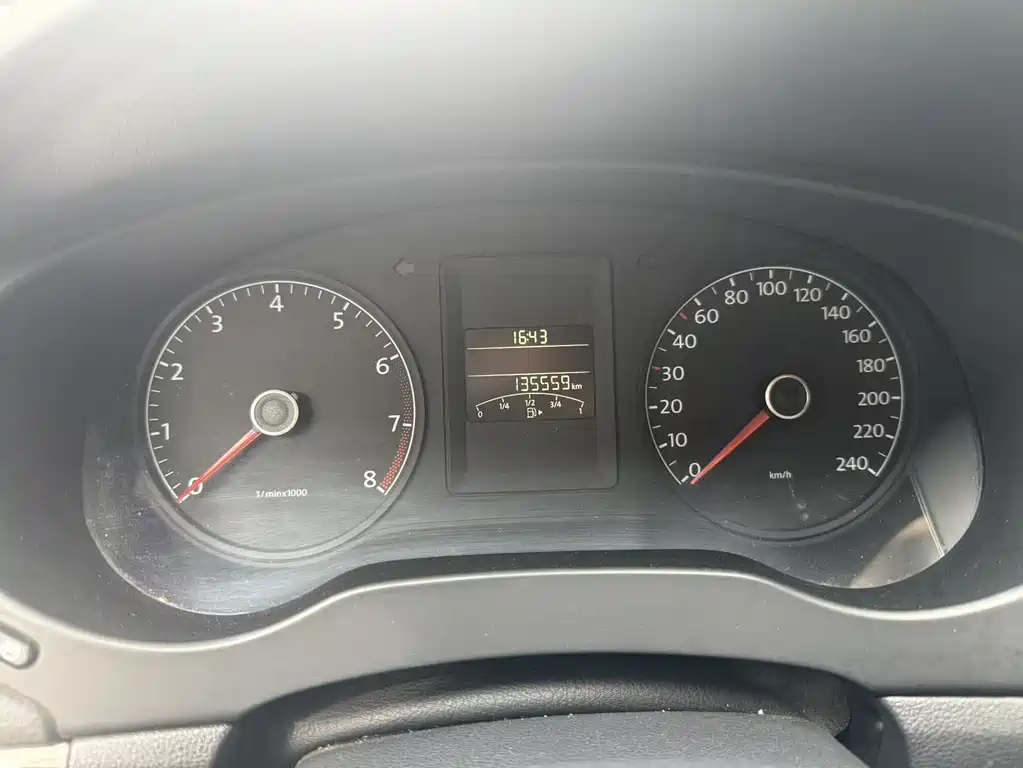 Volkswagen Sagitar 2014 Facelift 1.6L Automatic Comfort Edition
