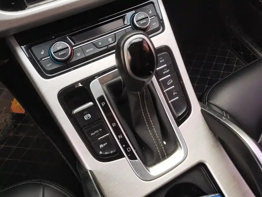 Geely Boyue 2018 1.8TD Auto 2WD Smart Link 4G Edition