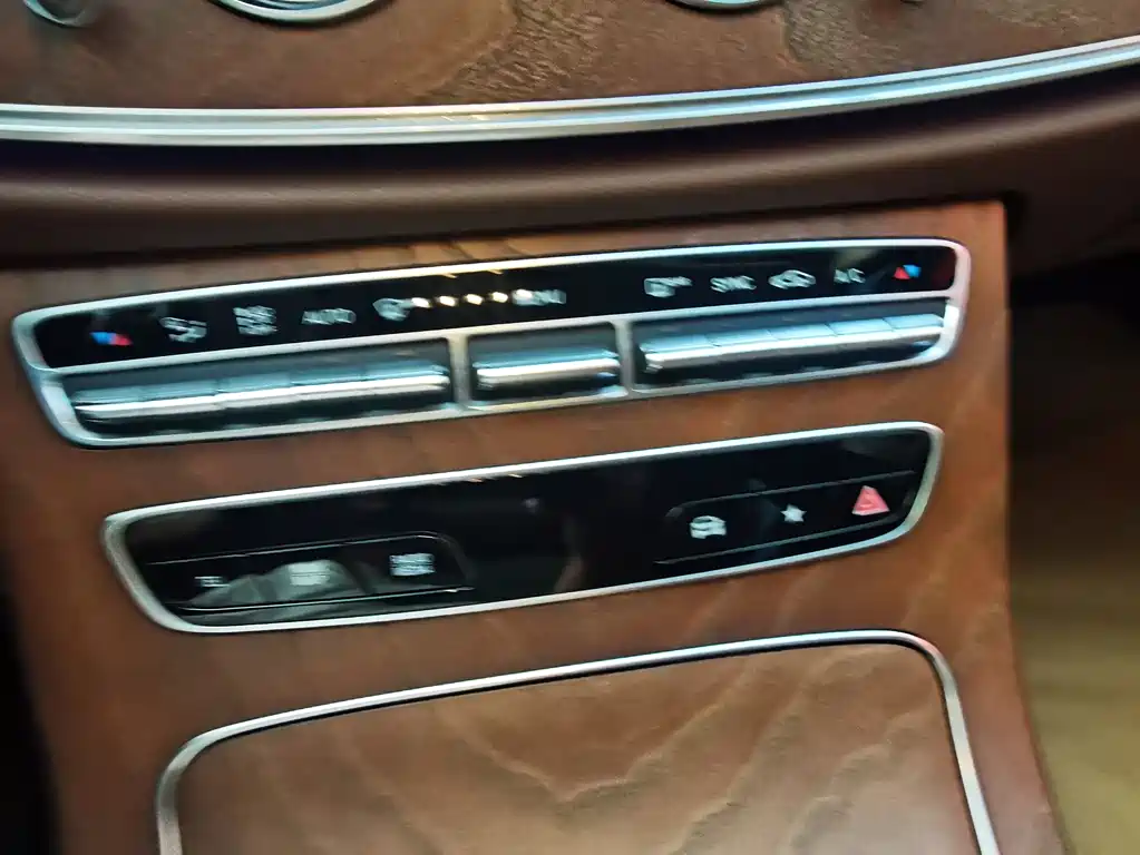 Mercedes-Benz E-Class 2021 E 300 L Fashion Edition