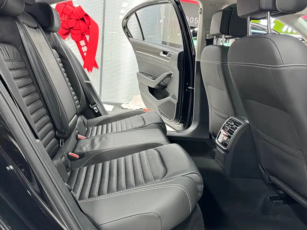 Volkswagen Magotan 2021 330TSI DSG 30th Anniversary Edition