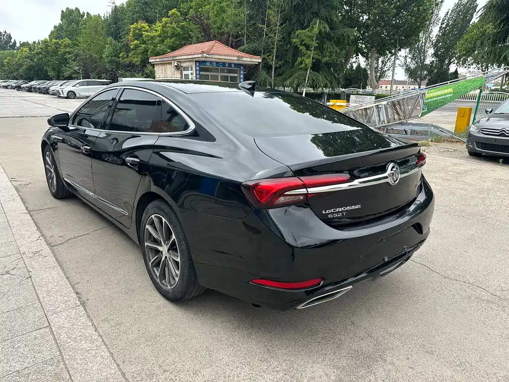 Buick LaCrosse 2021 652T Luxury