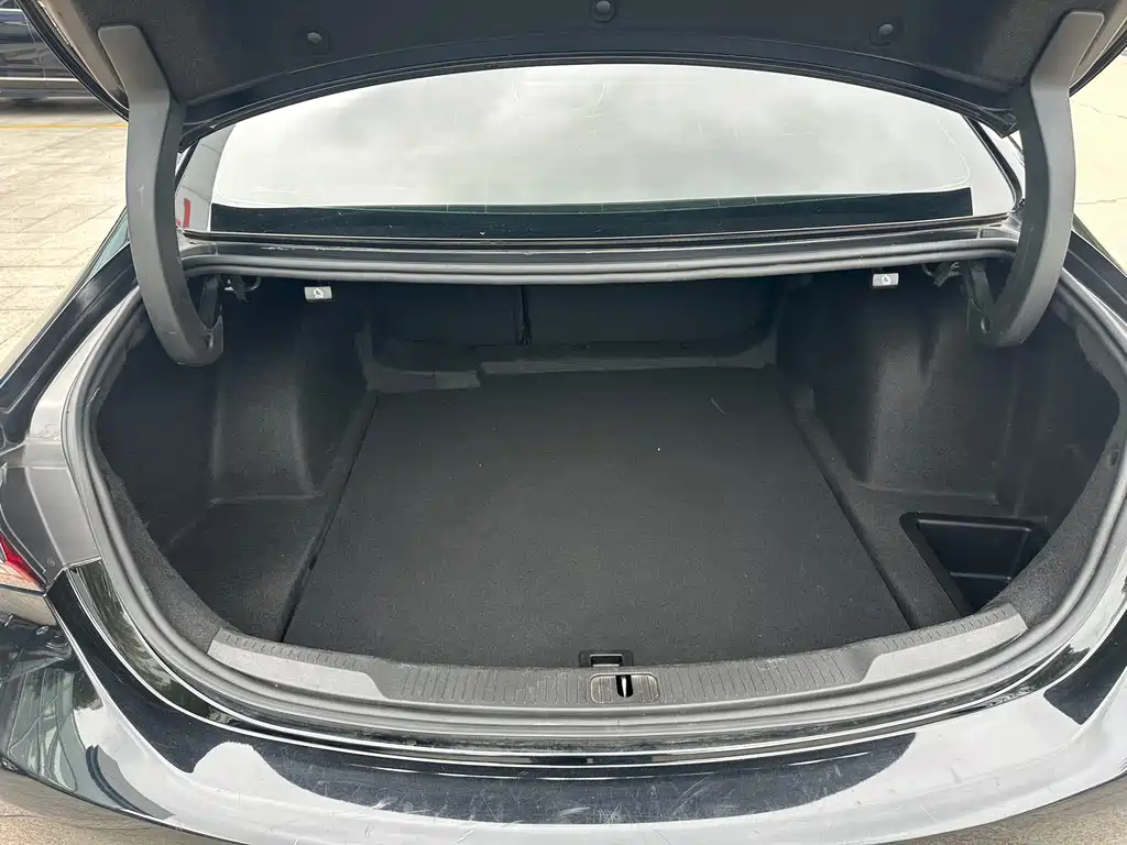 Buick LaCrosse 2021 652T Luxury