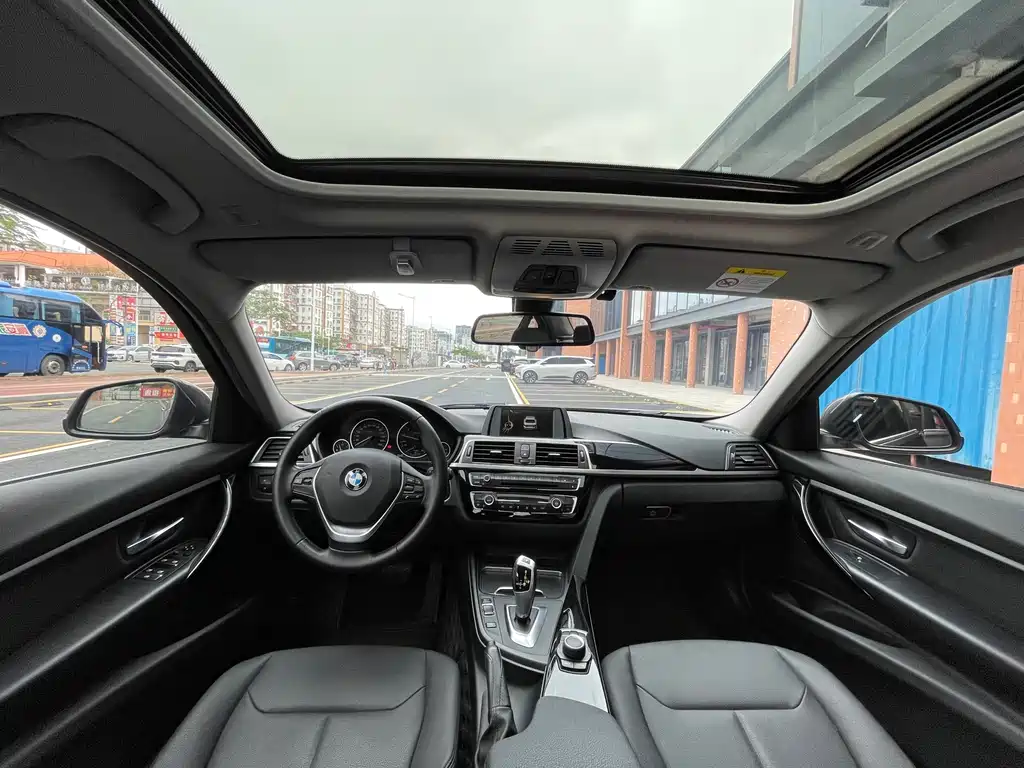 BMW 3 Series 2017 318Li Fashion Edition