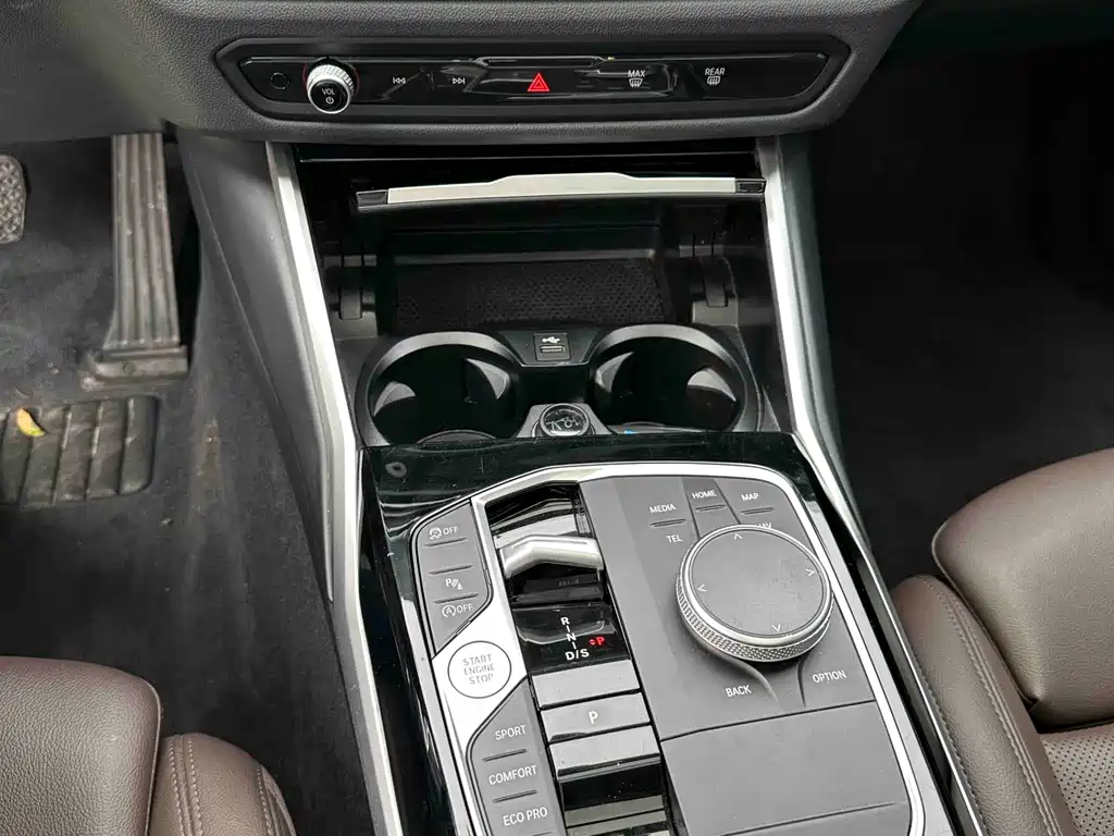 BMW 3 Series 2023 320Li M Sport Package - фото 9