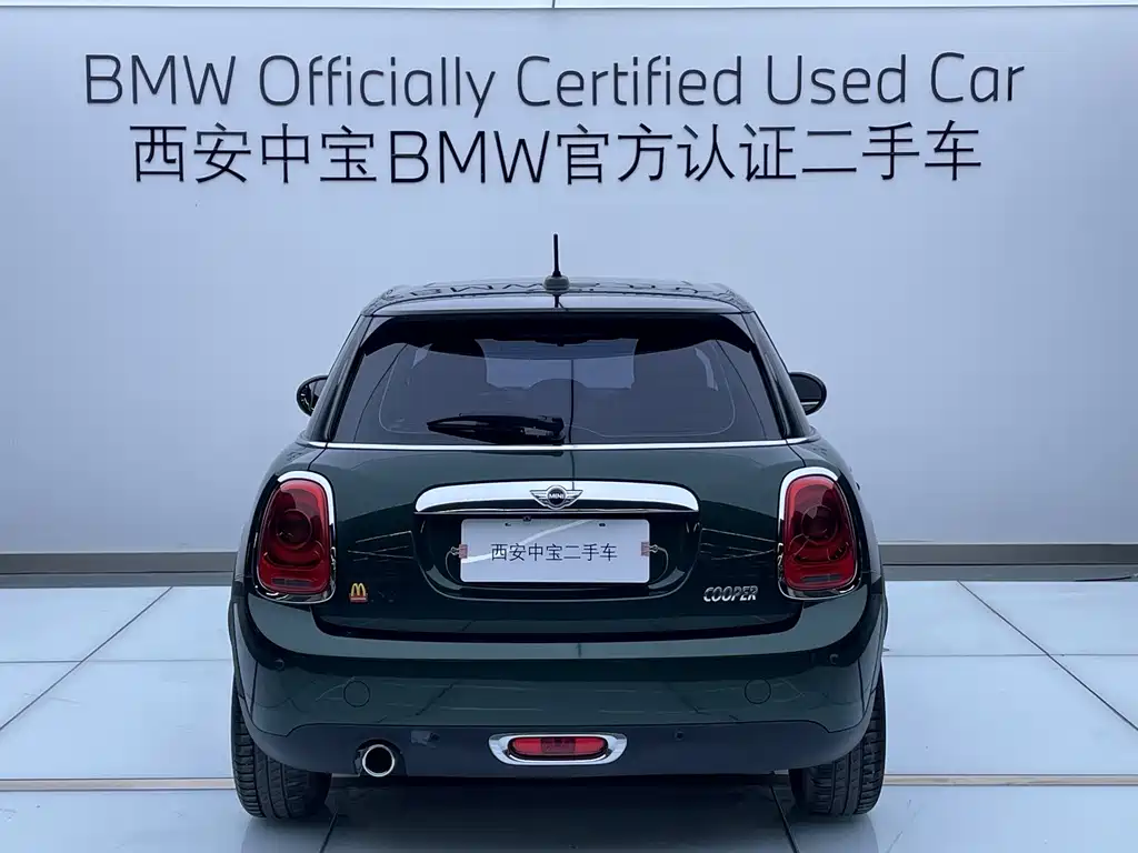 MINI Cooper 5-Door 2016 1.5T