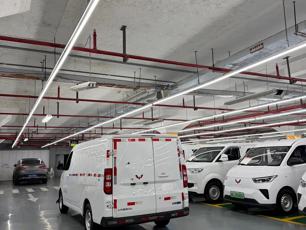 Wuling Yangguang 2024 300km Comfort Edition Panel Van 60kW