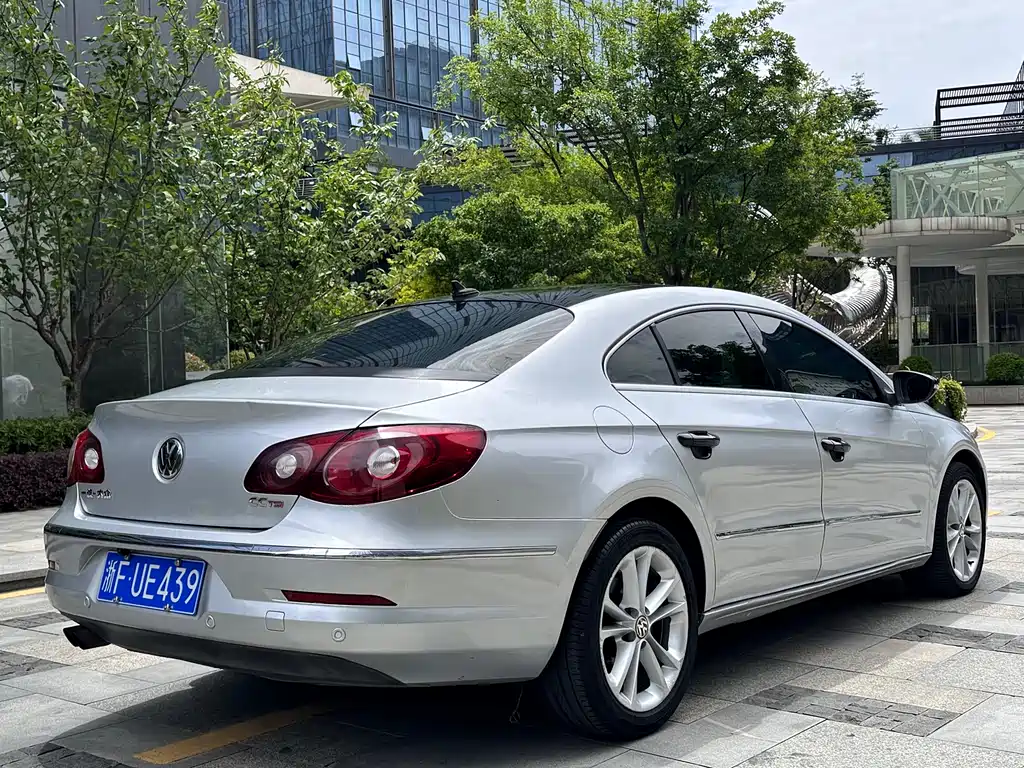 FAW-Volkswagen CC 2011 1.8TSI Premium