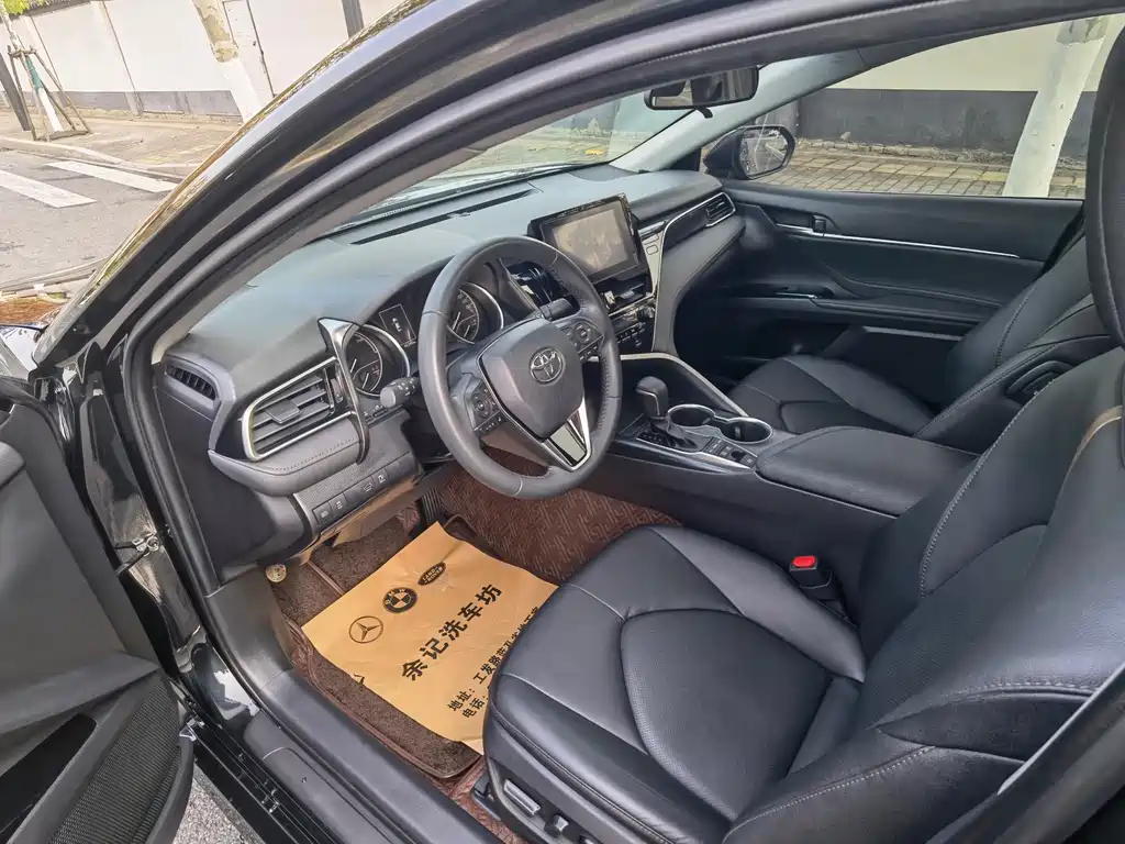 Camry 2023 Hybrid 2.5HGVP Leading Edition
