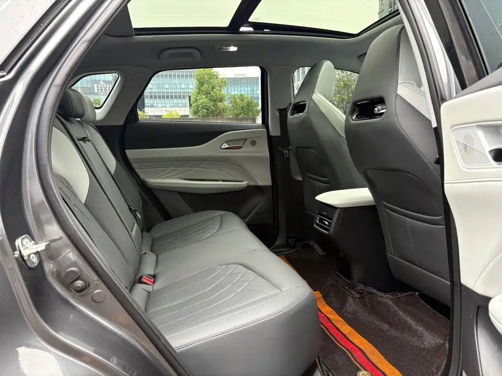 Changan UNI-Z 2024 Blue Whale iDD 125km Beyond Edition