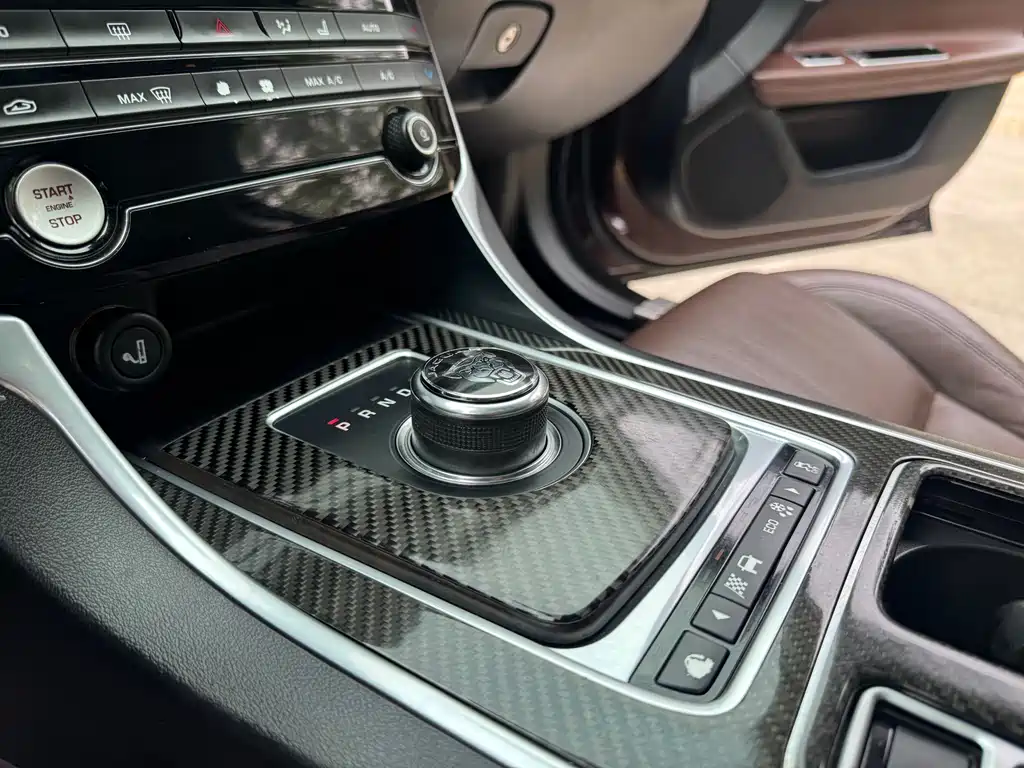 Jaguar XFL 2018 2.0T 250PS Luxury Edition