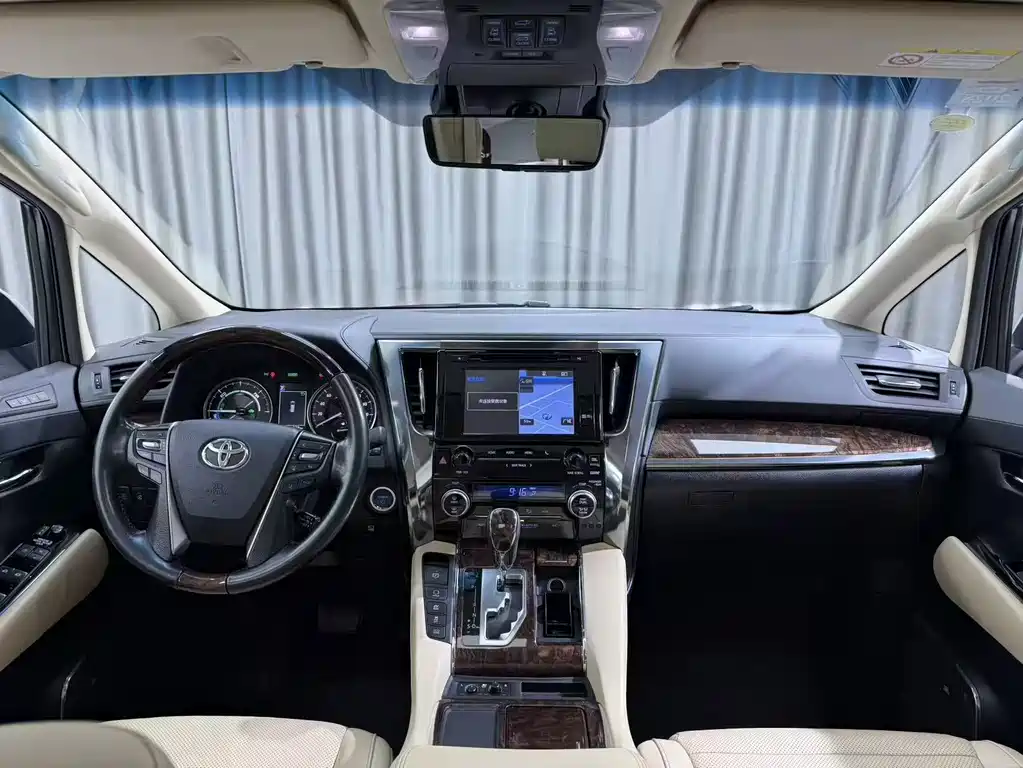 Toyota Vellfire 2019 Hybrid 2.5L HV Luxury Edition