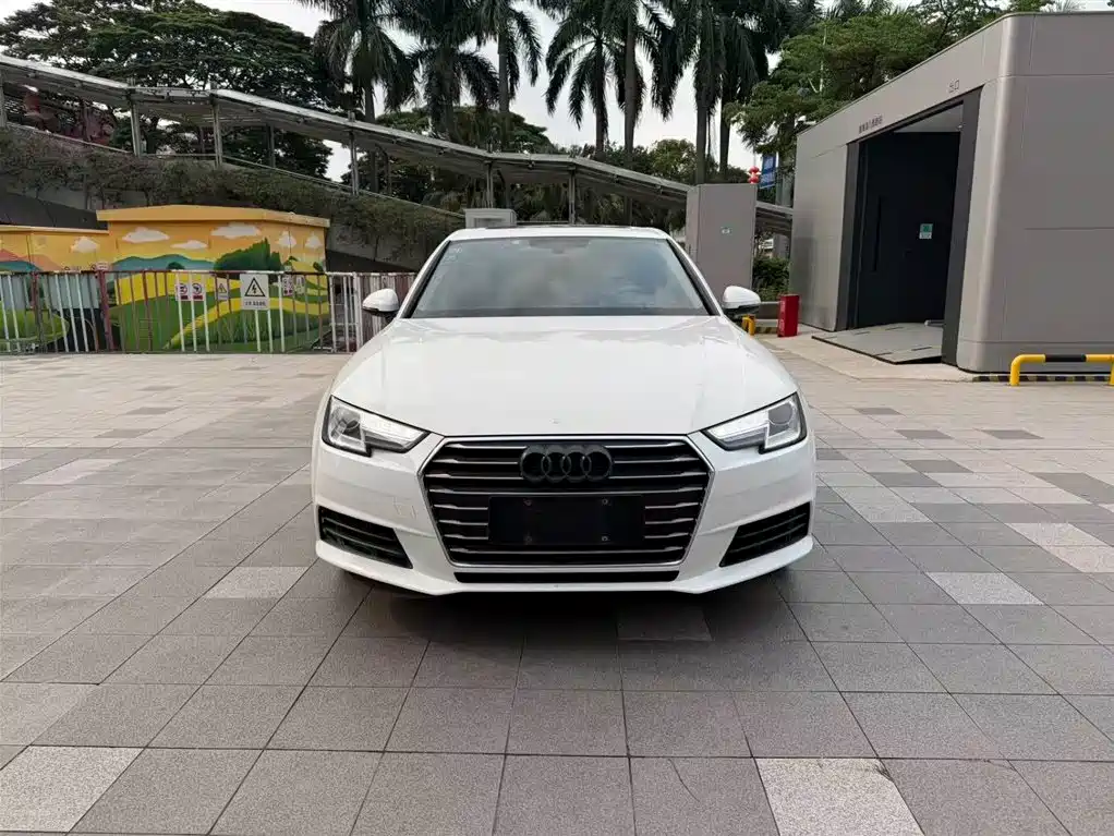 Audi A4L 2017 Plus 40 TFSI Progressive Edition