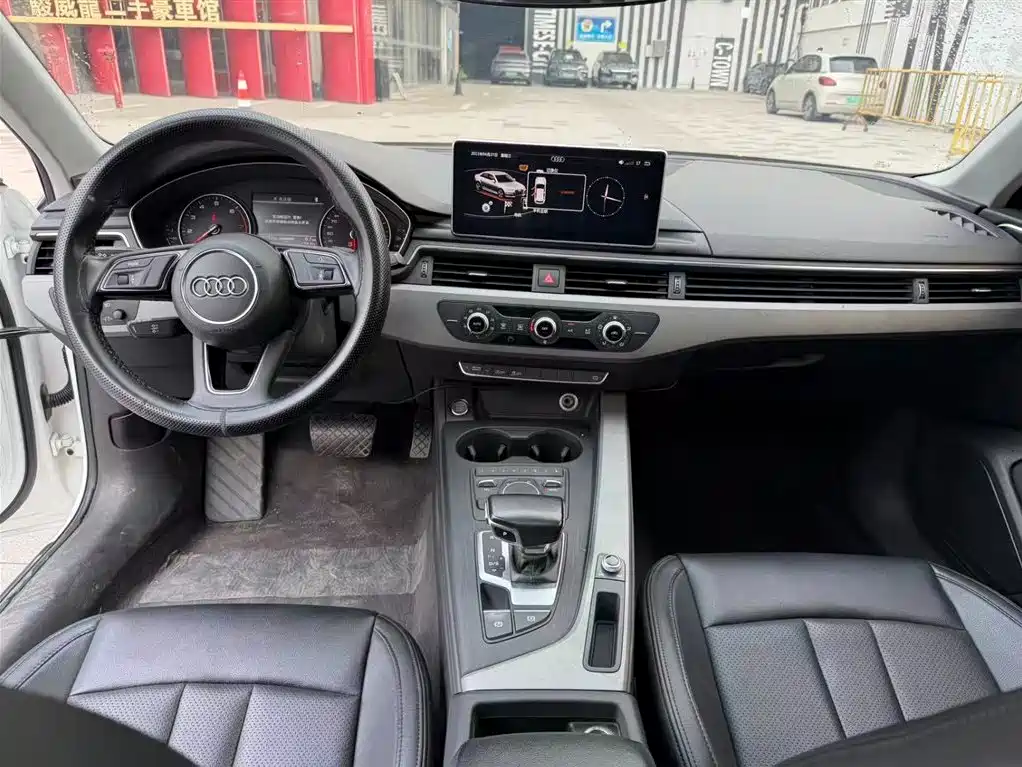 Audi A4L 2017 Plus 40 TFSI Progressive Edition