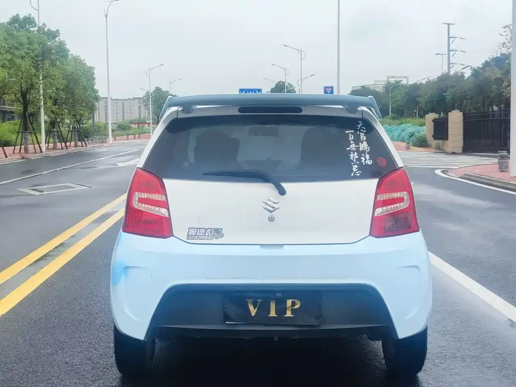 Suzuki Alto 2013 1.0L Manual Luxury