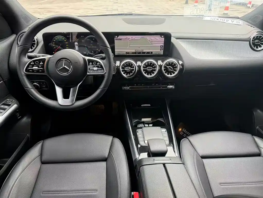 Mercedes-Benz GLA 200 2020