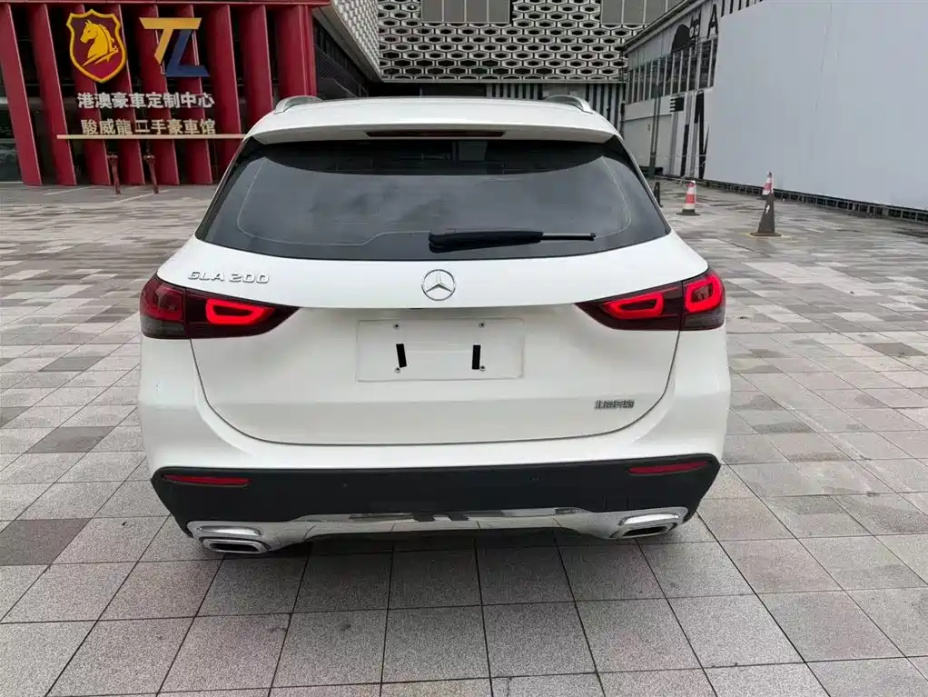 Mercedes-Benz GLA 200 2020