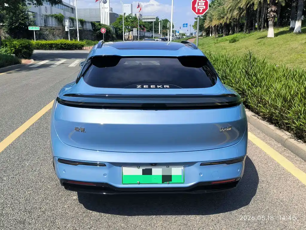 Zeekr 007 GT 2025 AWD Intelligent Driving Edition 75kWh