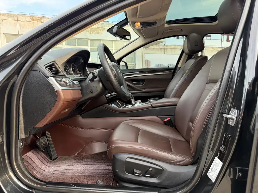 BMW 5 Series 2014 525Li Luxury Design Edition