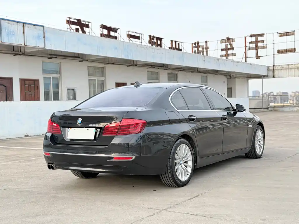 BMW 5 Series 2014 525Li Luxury Design Edition