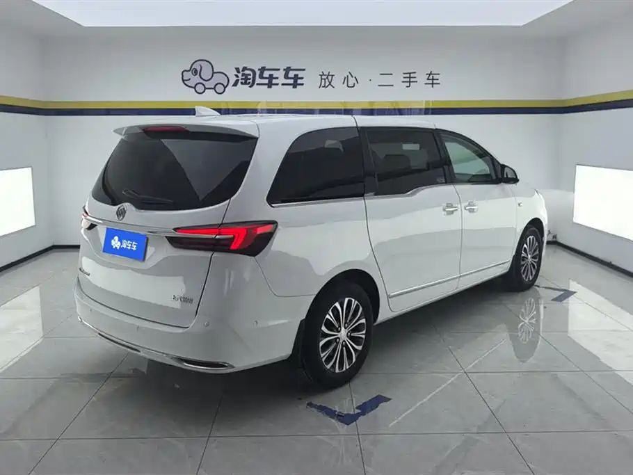 Buick GL8 2021 Land Business Class 652T Smart Luxury