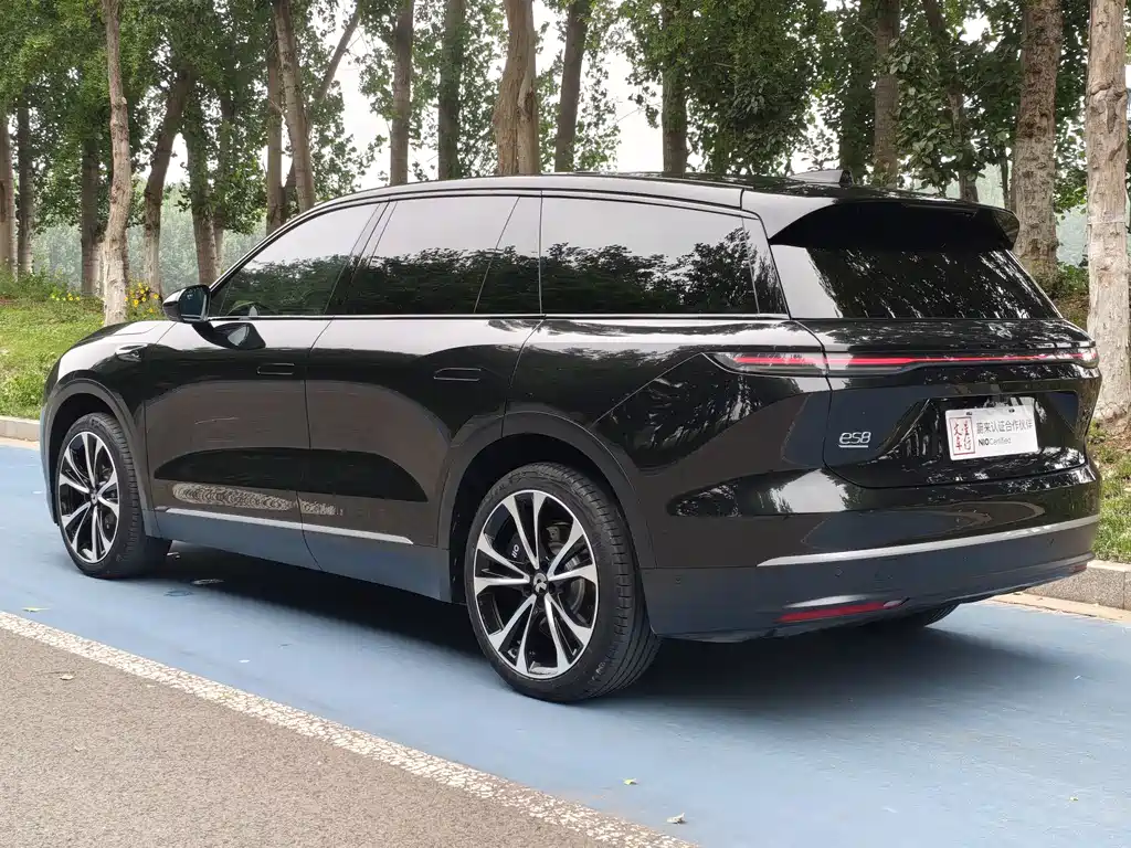 NIO ES8 2023 100kWh Signature Edition