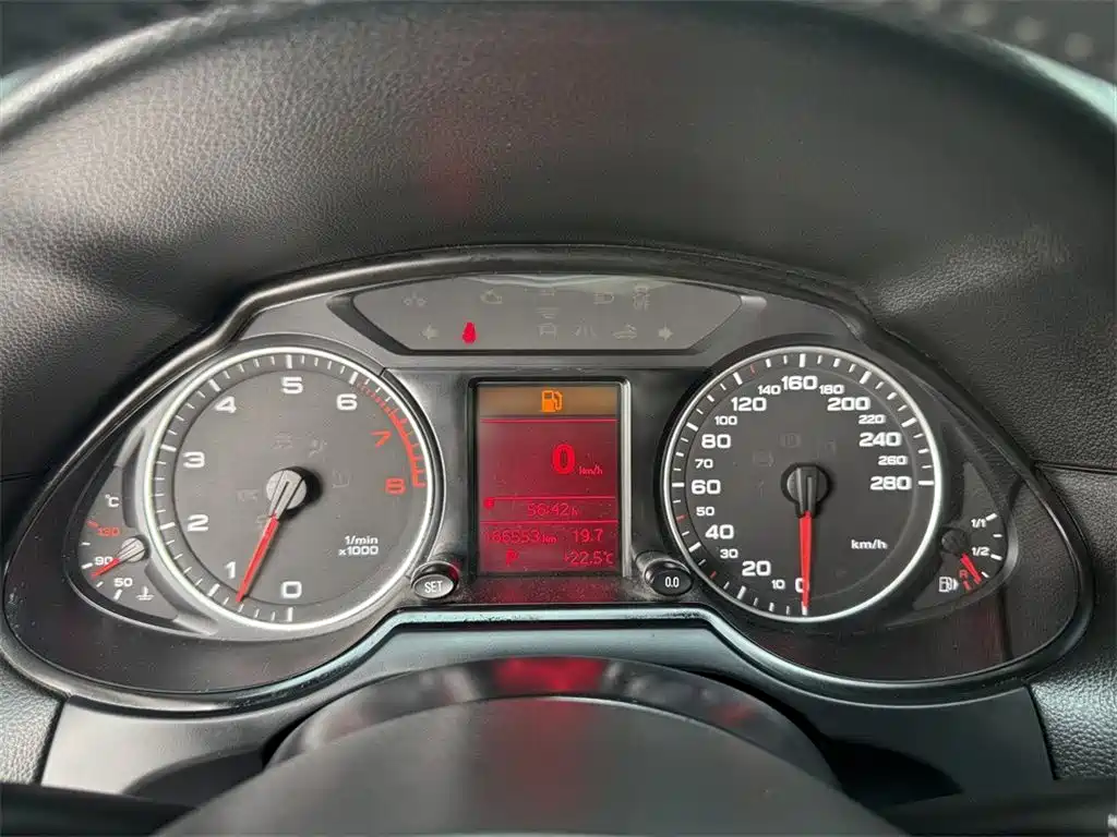 Audi Q5 2010 2.0TFSI Technical Edition