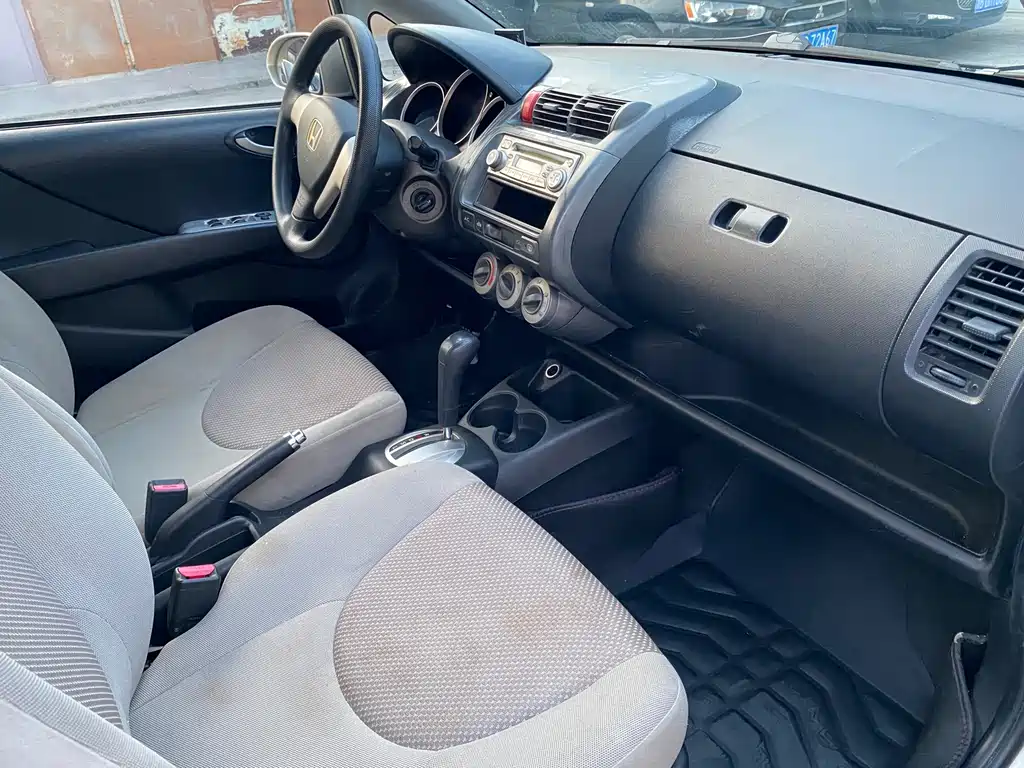 Honda Fit 2008 1.3L Automatic Comfort