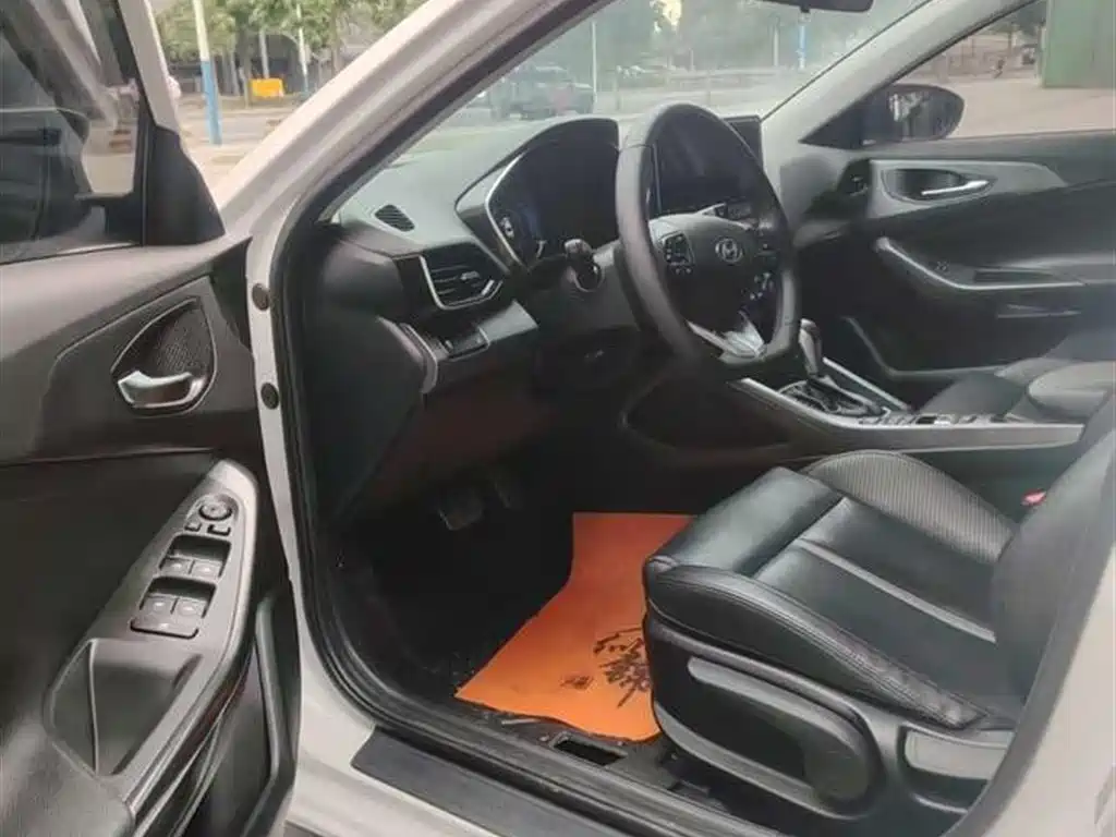 Hyundai LAFESTA 2019 280TGDi Sport Edition China VI