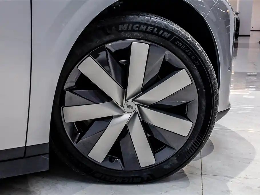 Li Auto i6 2025 RWD Standard Edition