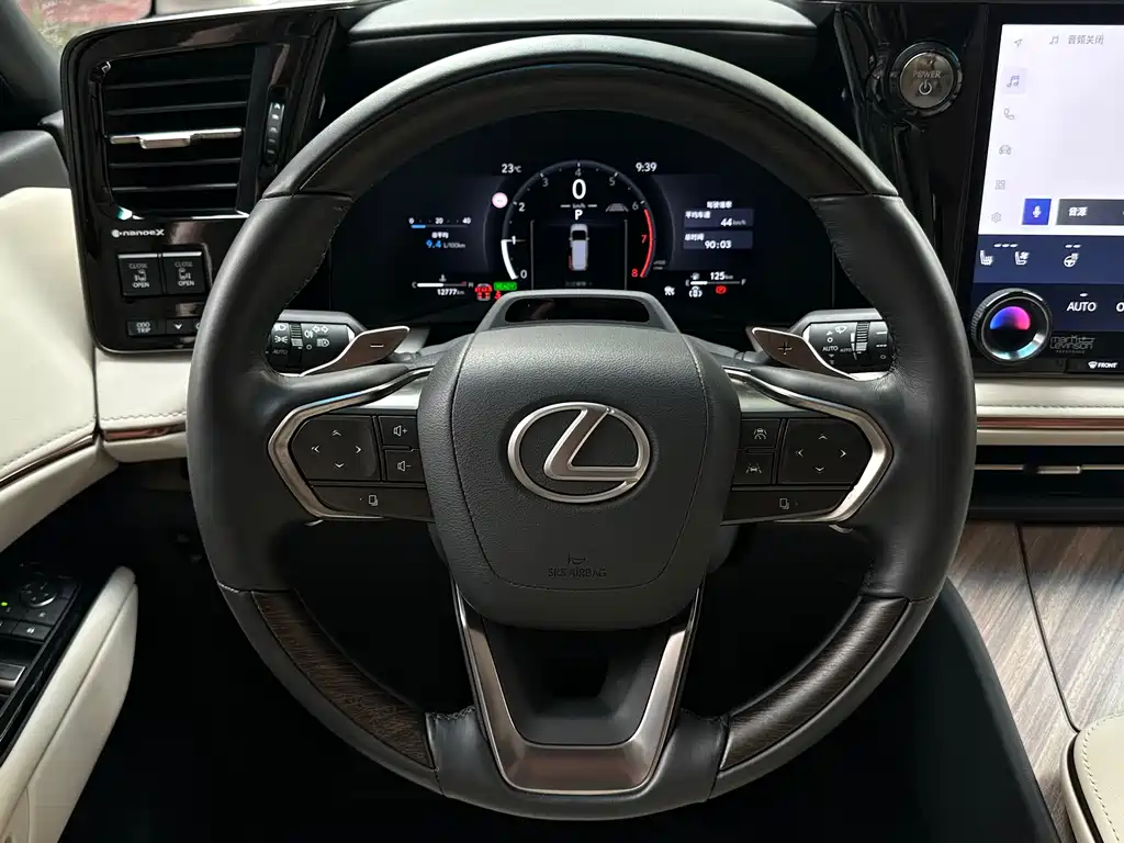 Lexus LM 2023 500h 6-Seater Prestige Edition