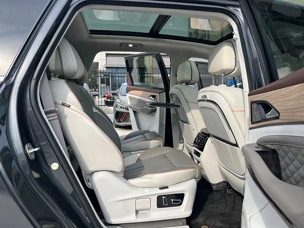 Forthing Yacht 2022 1.5T DCT Set Sail Edition