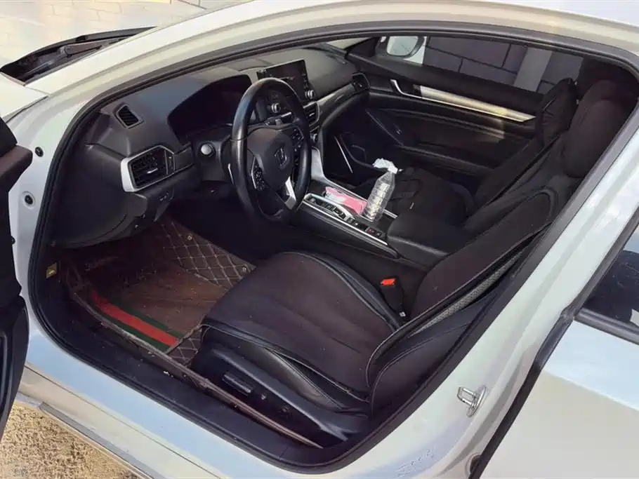 Accord 2018 Hybrid 2.0L Sharp Leading Edition China V