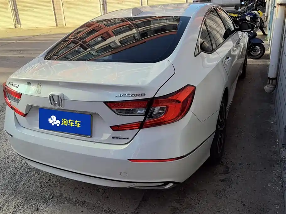 Accord 2018 Hybrid 2.0L Sharp Leading Edition China V