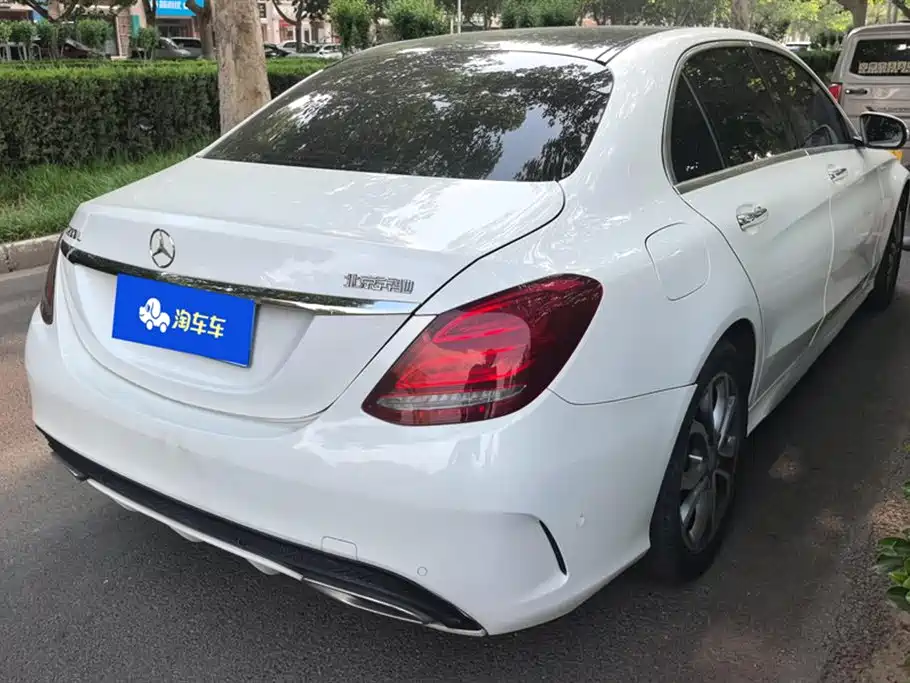 2015 Mercedes-Benz C 200 L Sport