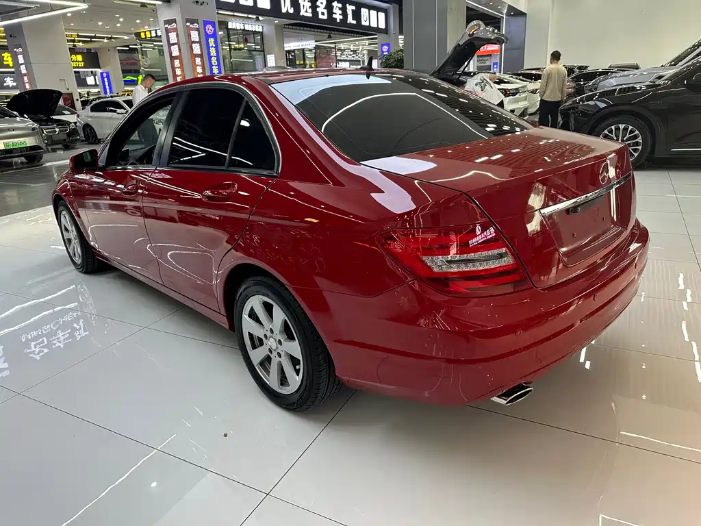 Mercedes-Benz C-Class 2013 C 180 Classic Grand Edition