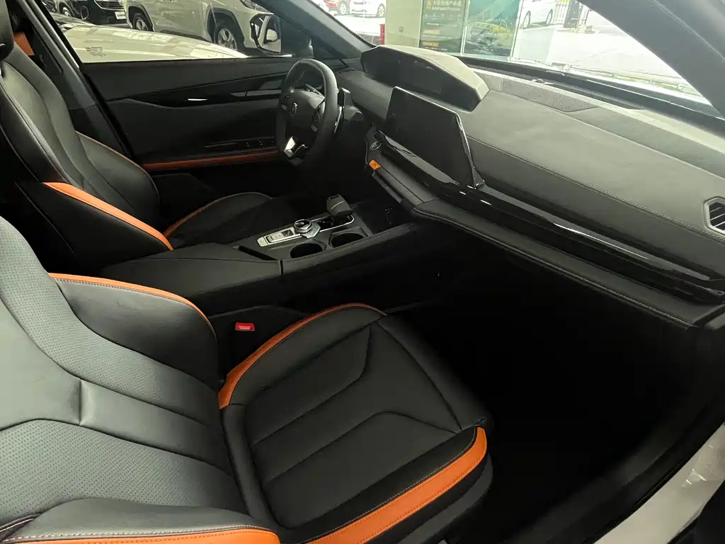 Changan UNI-V 2024 1.5T High Energy Edition