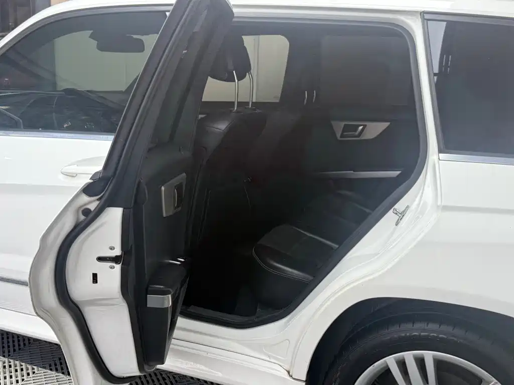 Mercedes-Benz GLK-Class 2015 GLK 260 4MATIC Dynamic Edition Ultimate Version