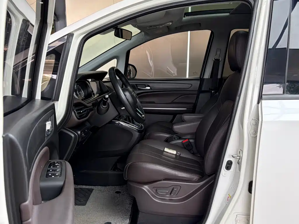 GAC Trumpchi M6 2019 270T DCT Premium Edition (6-Seater) China VI