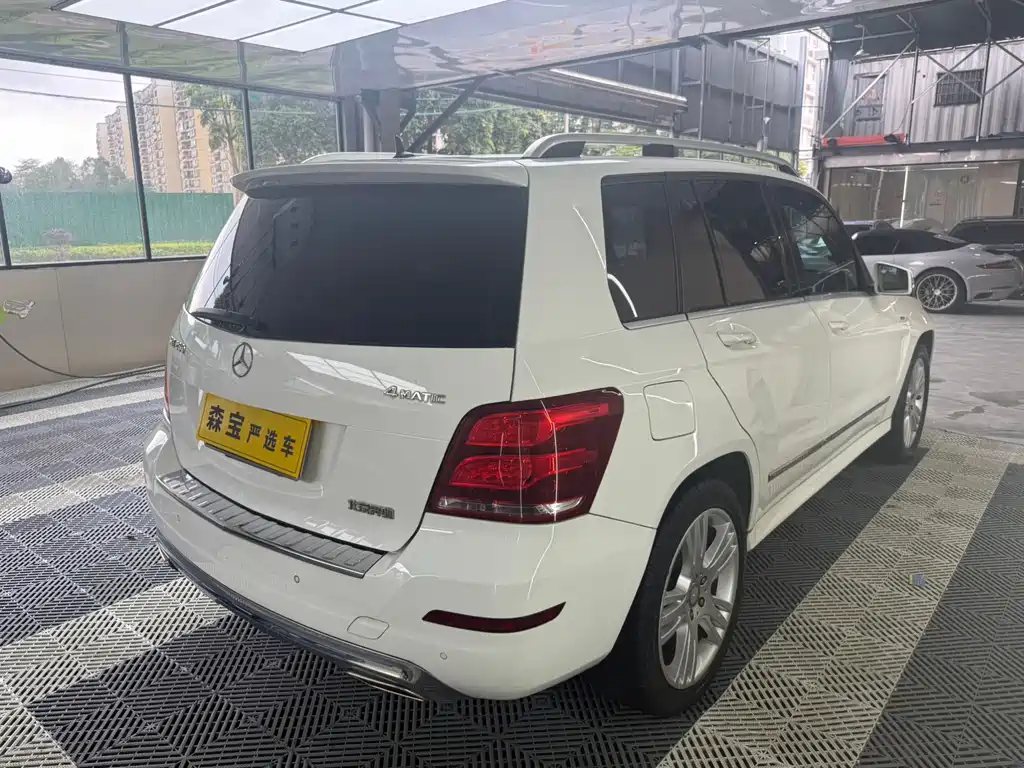 Mercedes-Benz GLK-Class 2015 GLK 260 4MATIC Dynamic Edition Ultimate Version