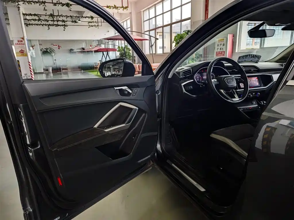 Audi Q3 2020 35 TFSI Progressive Dynamic