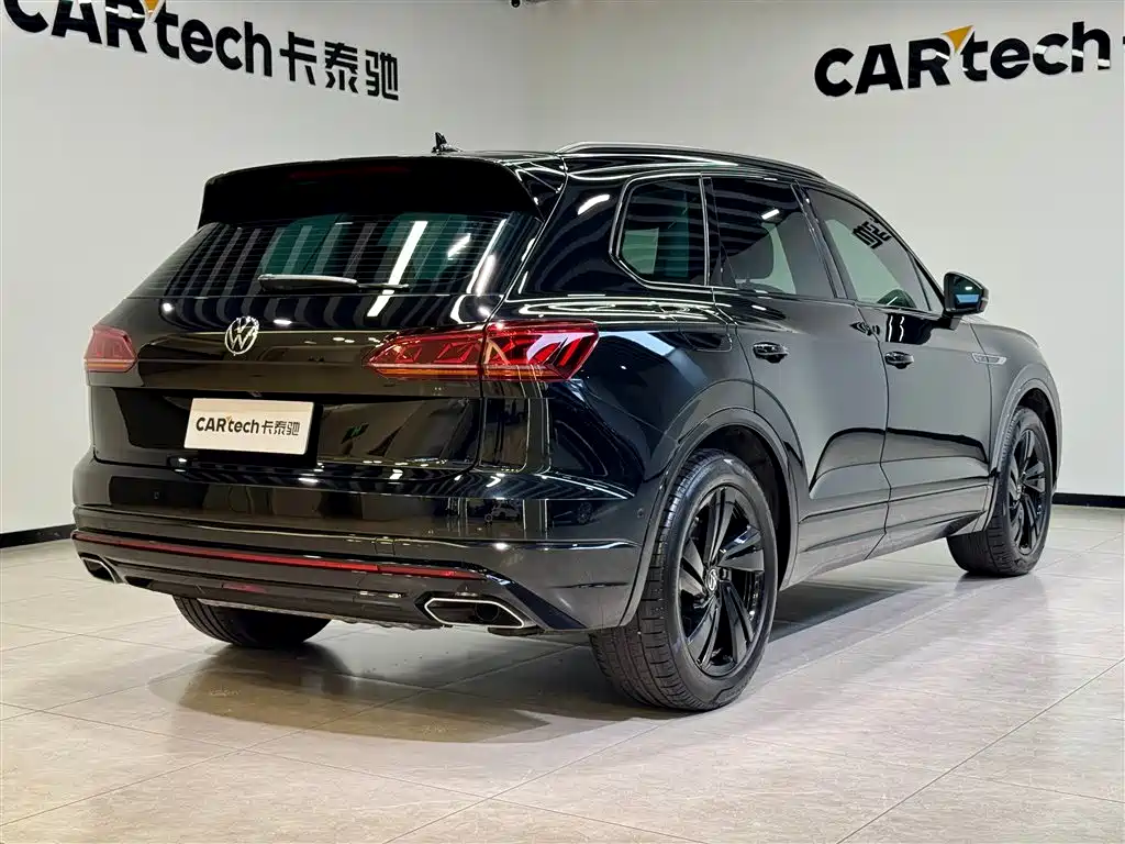 Volkswagen Touareg 2022 3.0 TSI R-Line Black Edition