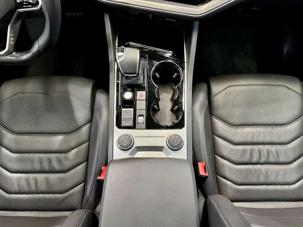 Volkswagen Touareg 2022 3.0 TSI R-Line Black Edition
