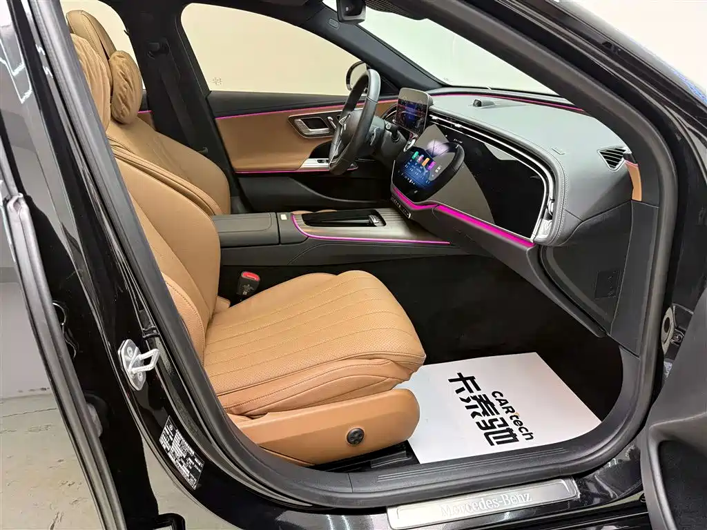 Mercedes-Benz E 350 e L Plug-in Hybrid Sedan
