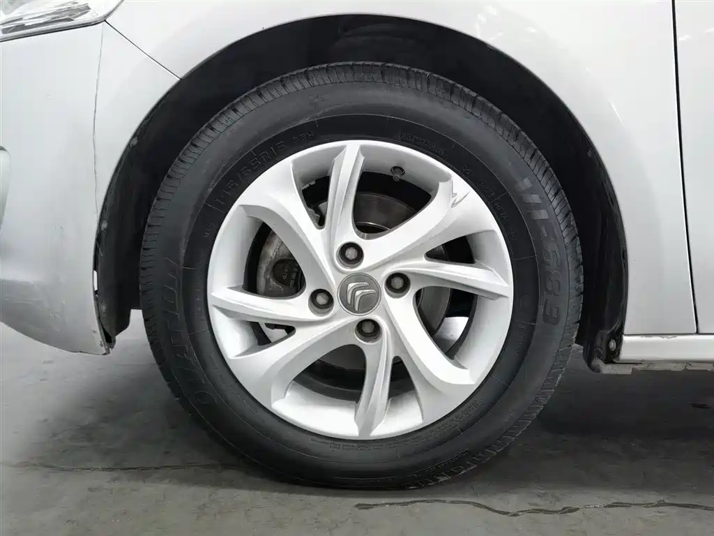 Citroën Elysée 2016 1.6L Manual Fashion