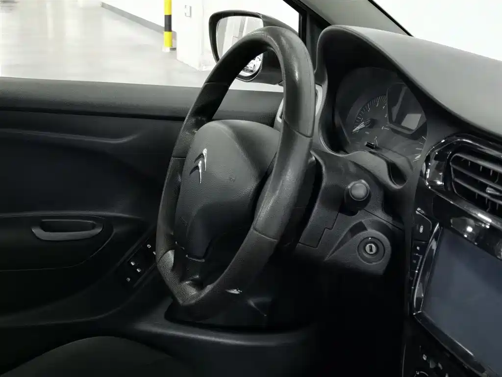 Citroën Elysée 2016 1.6L Manual Fashion
